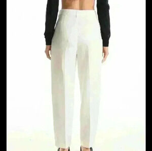 Fino nwnt  cream color ladies pant size 18